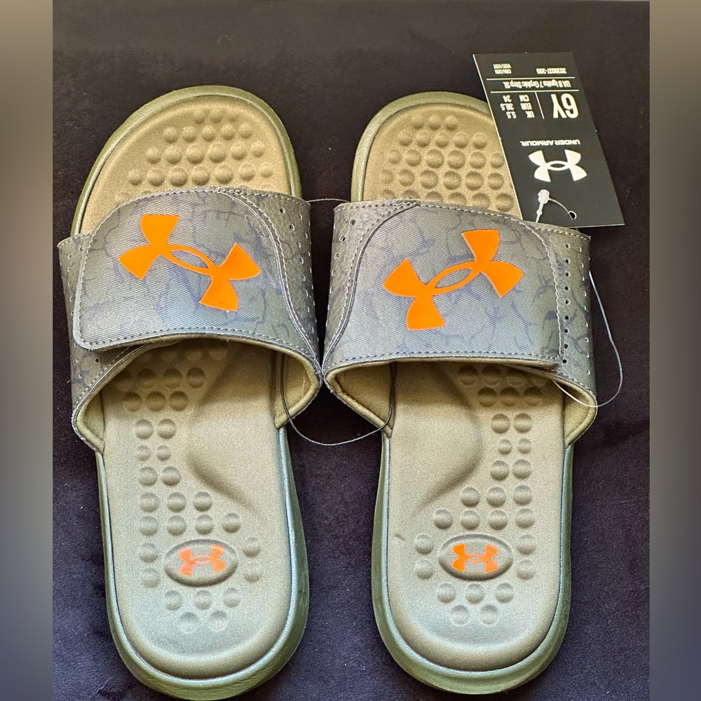 Under Armour Boys Adjustable Sandal Slides (Green / Orange) - 6Y GS Youth NEW